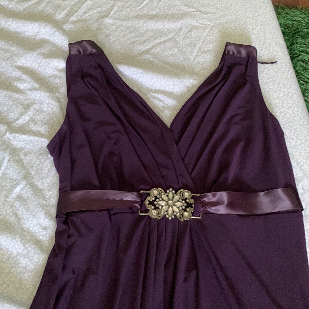 Dress - Picture 2 of 3